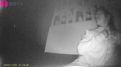 三月新流出【砂舞厅】 西安简爱舞厅内的淫乱的抓奶 抠逼 吃鸡 七 (8)